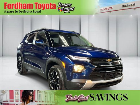 Used 2023 Chevrolet TrailBlazer LT image 1