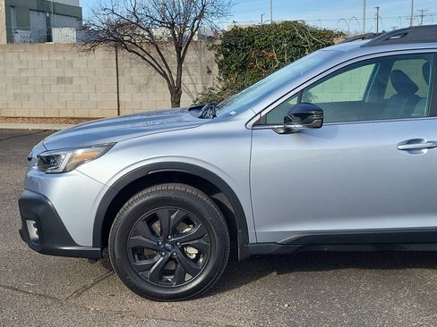 Used 2021 Subaru Outback Onyx Edition XT image 2