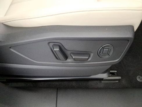 New 2025 Audi Q5 Premium Plus image 24