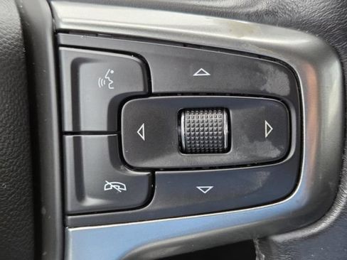 Used 2021 Chevrolet Silverado 1500 LT AWD/4WD image 20