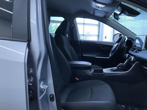 Certified 2025 Toyota RAV4 LE AWD/4WD image 22
