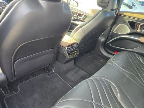 Used 2023 Mercedes-Benz EQS 580 4MATIC Sedan w/ Exclusive Trim Package image 59