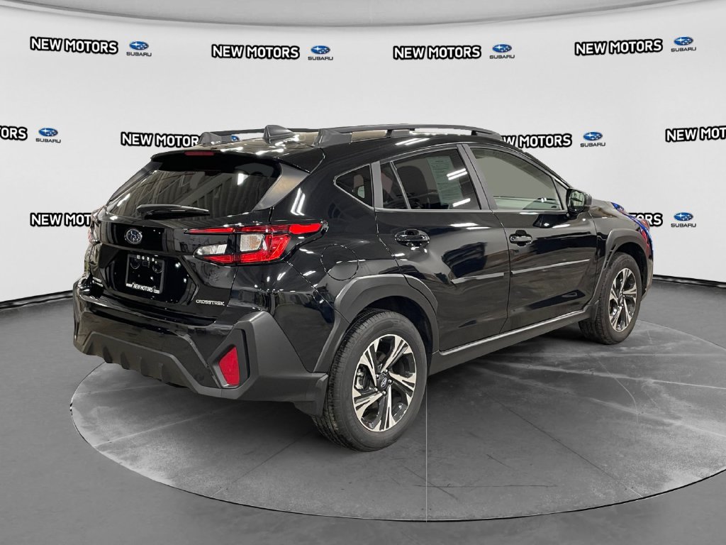 Used 2024 Subaru Crosstrek 2.0i Premium AWD/4WD image 5