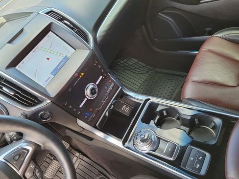 Used 2020 Ford Edge Titanium w/ Equipment Group 301A image 38