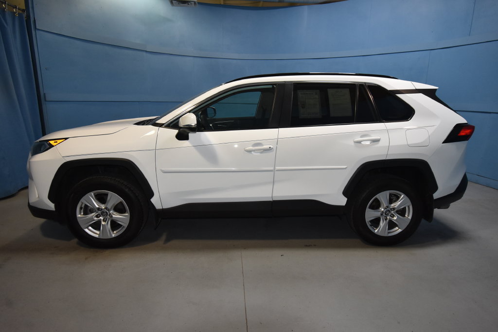 Used 2020 Toyota RAV4 XLE FWD image 25