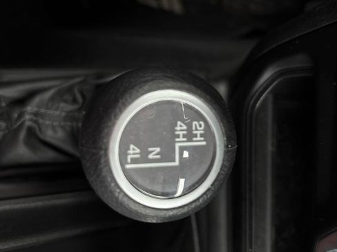 Used 2025 Jeep Wrangler Unlimited Sport AWD/4WD image 13
