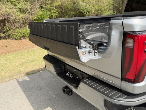 New 2026 GMC Sierra 2500 Denali w/ Denali Reserve Package AWD/4WD image 14