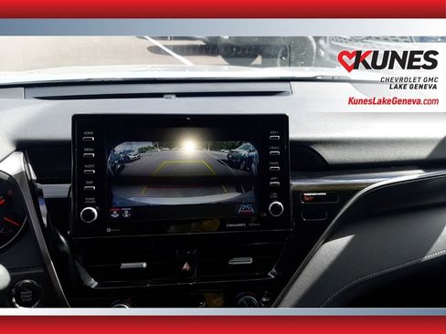 Used 2022 Toyota Camry XSE FWD image 25