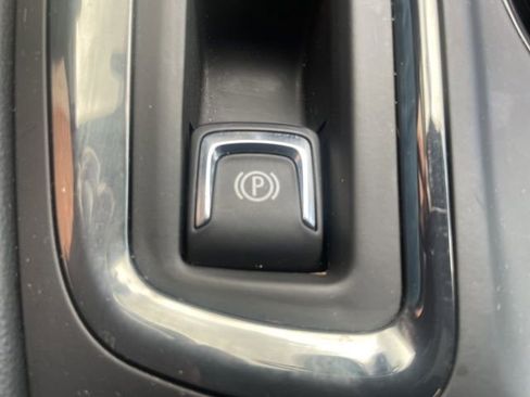 Used 2023 Chevrolet Equinox RS w/ LPO, Cargo Package AWD/4WD image 43