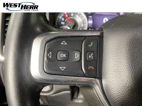 Used 2023 RAM 1500 Laramie AWD/4WD image 8