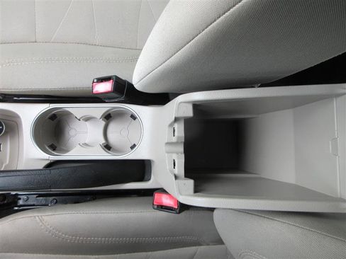 Used 2019 Ford Fiesta SE image 16