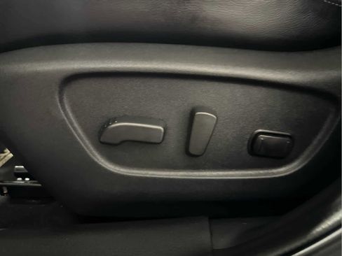 Used 2022 Nissan Rogue Sport SL image 12