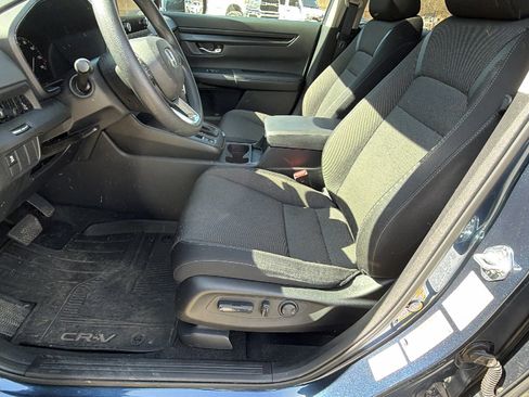 Used 2025 Honda CR-V EX image 16