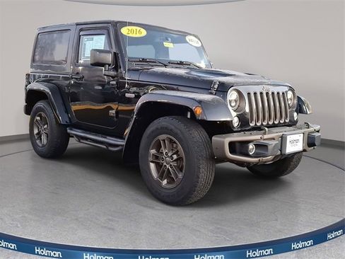 Used 2016 Jeep Wrangler Sahara image 4