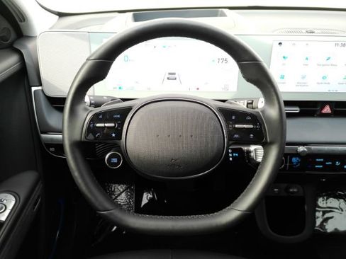 Used 2024 Hyundai Ioniq 5 Limited image 37