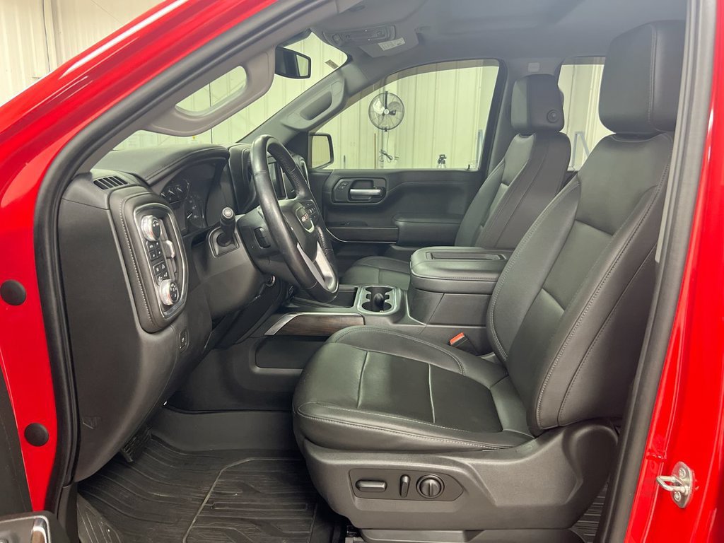 Used 2021 GMC Sierra 1500 SLT w/ SLT Premium Plus Package AWD/4WD image 20