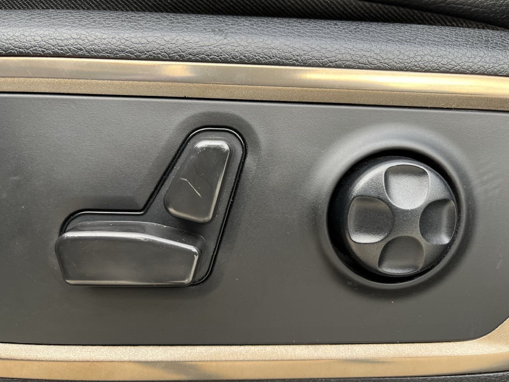 Used 2022 RAM 1500 Limited AWD/4WD image 23