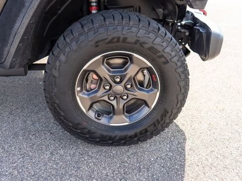 Used 2020 Jeep Gladiator Rubicon AWD/4WD image 9