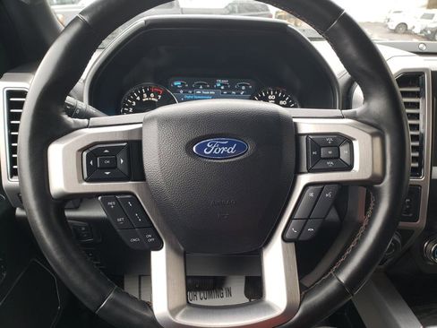 Used 2019 Ford F150 Platinum w/ Equipment Group 701A Luxury image 15