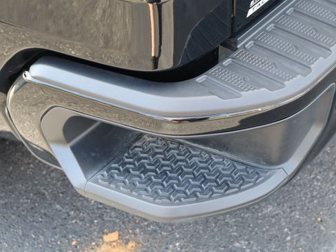 Used 2022 GMC Sierra 1500 Elevation w/ Elevation Premium Package AWD/4WD image 41