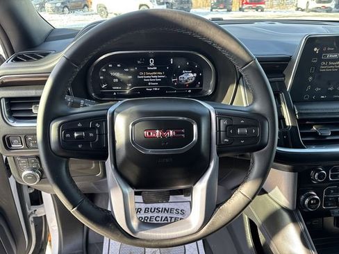 Used 2024 GMC Yukon SLE w/ LPO, Floor Liner Package image 11