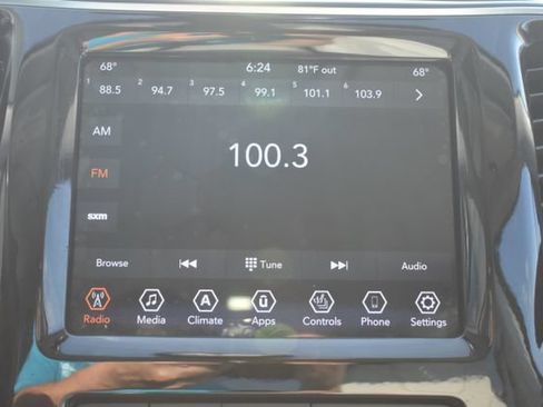 Used 2021 Jeep Cherokee Limited w/ Sun & Sound Group AWD/4WD image 27