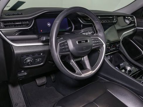 Used 2023 Jeep Grand Cherokee 4WD 4xe image 22