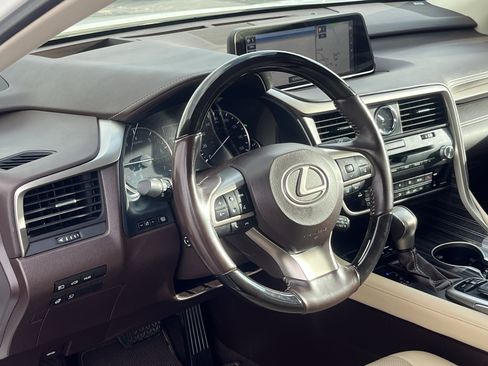 Used 2019 Lexus RX 350L Luxury w/ Accessory Package FWD image 15