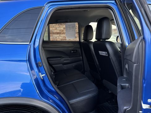 Used 2016 Mitsubishi Outlander Sport SEL image 11