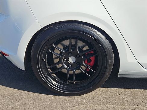 Used 2017 Volkswagen GTI Sport image 9