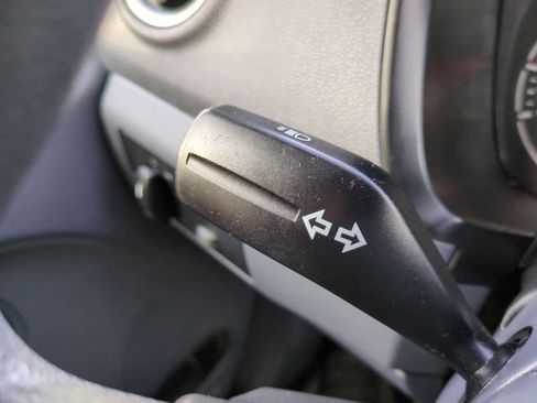 Used 2011 Ford Transit Connect XLT image 24