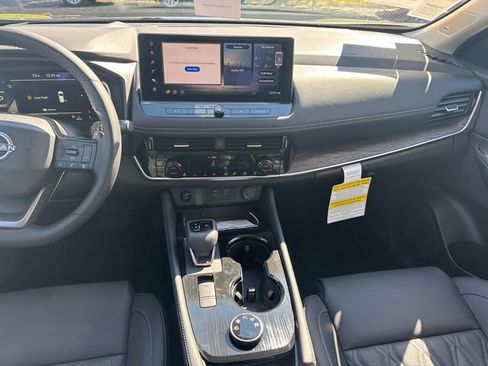 New 2026 Nissan Rogue Platinum w/ Platinum Premium Package AWD/4WD image 19