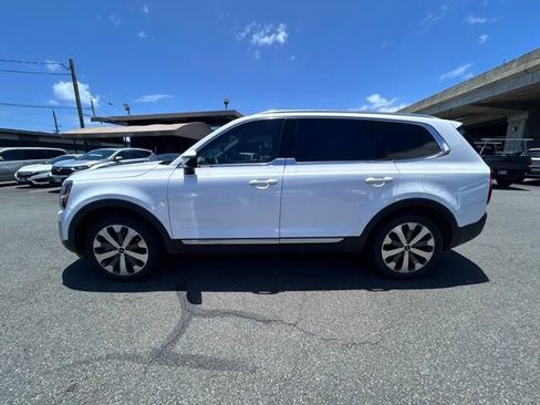 Used 2022 Kia Telluride EX w/ EX Premium Package FWD image 8
