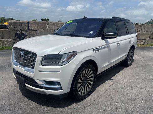 Used 2019 Lincoln Navigator Reserve AWD/4WD image 3