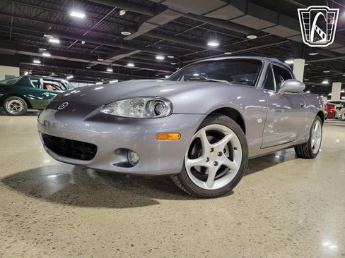 Used 2003 MAZDA MX-5 Miata Shinsen image 2