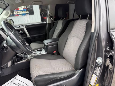 Used 2019 Toyota 4Runner SR5 AWD/4WD image 14