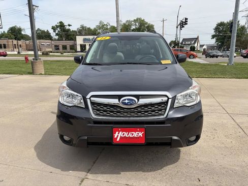 Used 2014 Subaru Forester 2.5i Limited AWD/4WD image 2