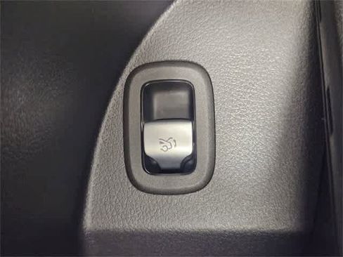Certified 2025 Mercedes-Benz GLC 300 GLC 300 image 76