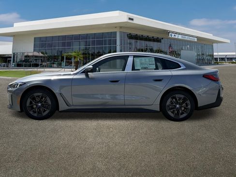 New 2026 BMW i4 eDrive40 w/ Driving Assistance Package RWD image 6