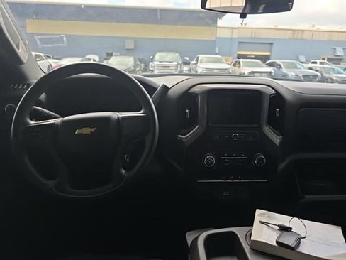 Used 2020 Chevrolet Silverado 1500 Custom w/ Custom Value Package AWD/4WD image 6