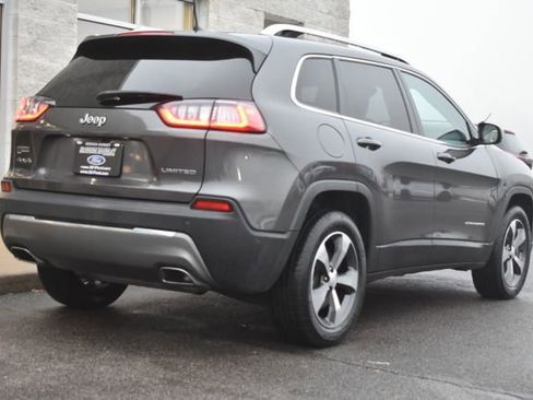Used 2019 Jeep Cherokee Limited w/ Luxury Group image 11