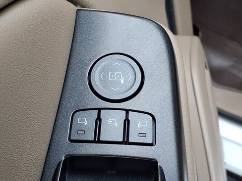 Used 2020 GMC Yukon SLT AWD/4WD image 16