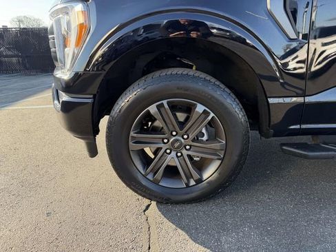 Used 2022 Ford F150 XLT w/ Equipment Group 302A High image 8