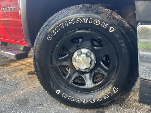 Used 2015 Chevrolet Silverado 1500 W/T w/ WT Convenience Package AWD/4WD image 9