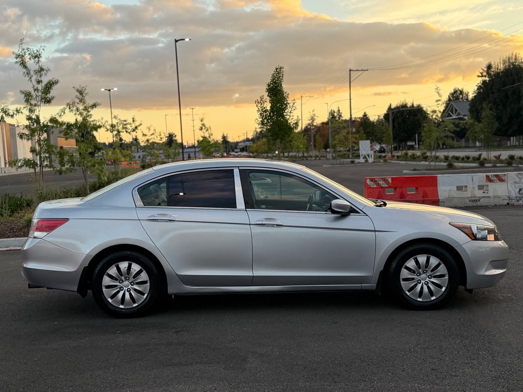 Used 2010 Honda Accord LX image 4