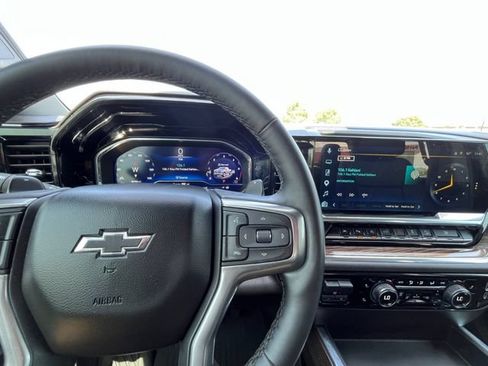 Used 2024 Chevrolet Silverado 1500 RST AWD/4WD image 12
