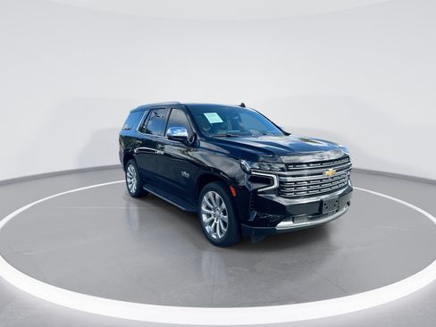 Used 2021 Chevrolet Tahoe Premier w/ Premium Package RWD image 2