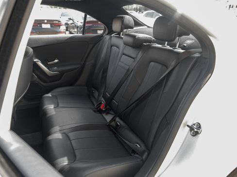 Used 2022 Mercedes-Benz A 220 image 40