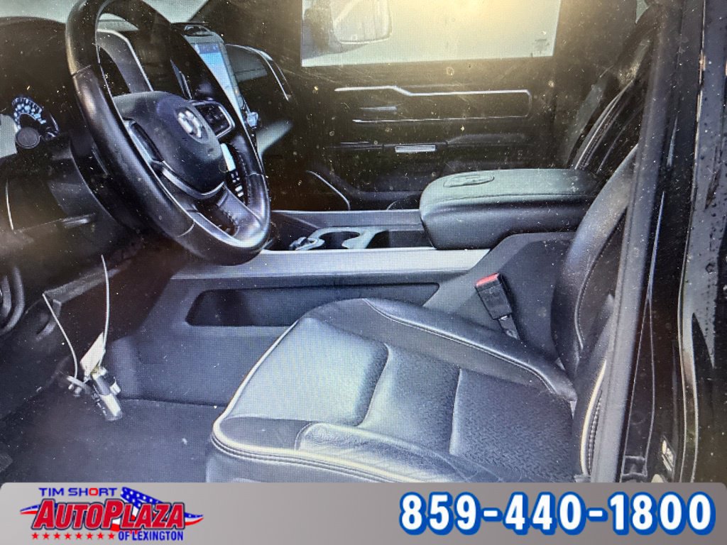 Used 2023 RAM 1500 Laramie AWD/4WD image 7