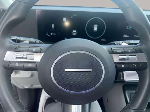 Used 2024 Hyundai Kona Limited image 6